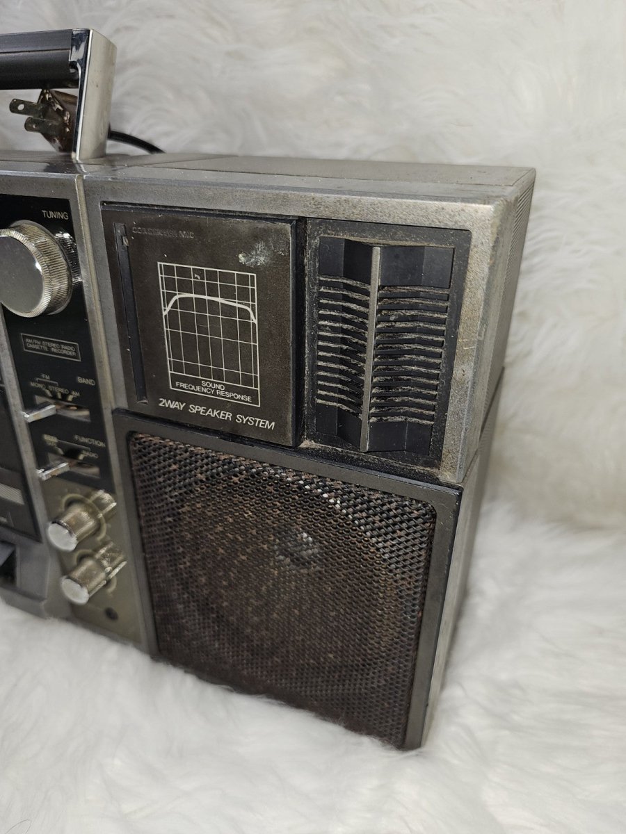 Sears SR 3000 Series Model 564.21932450 Boombox Cassette AM/FM Stereo - Portable Audio - ThrowbackBuys - The Thrifty Gypsyy Shop