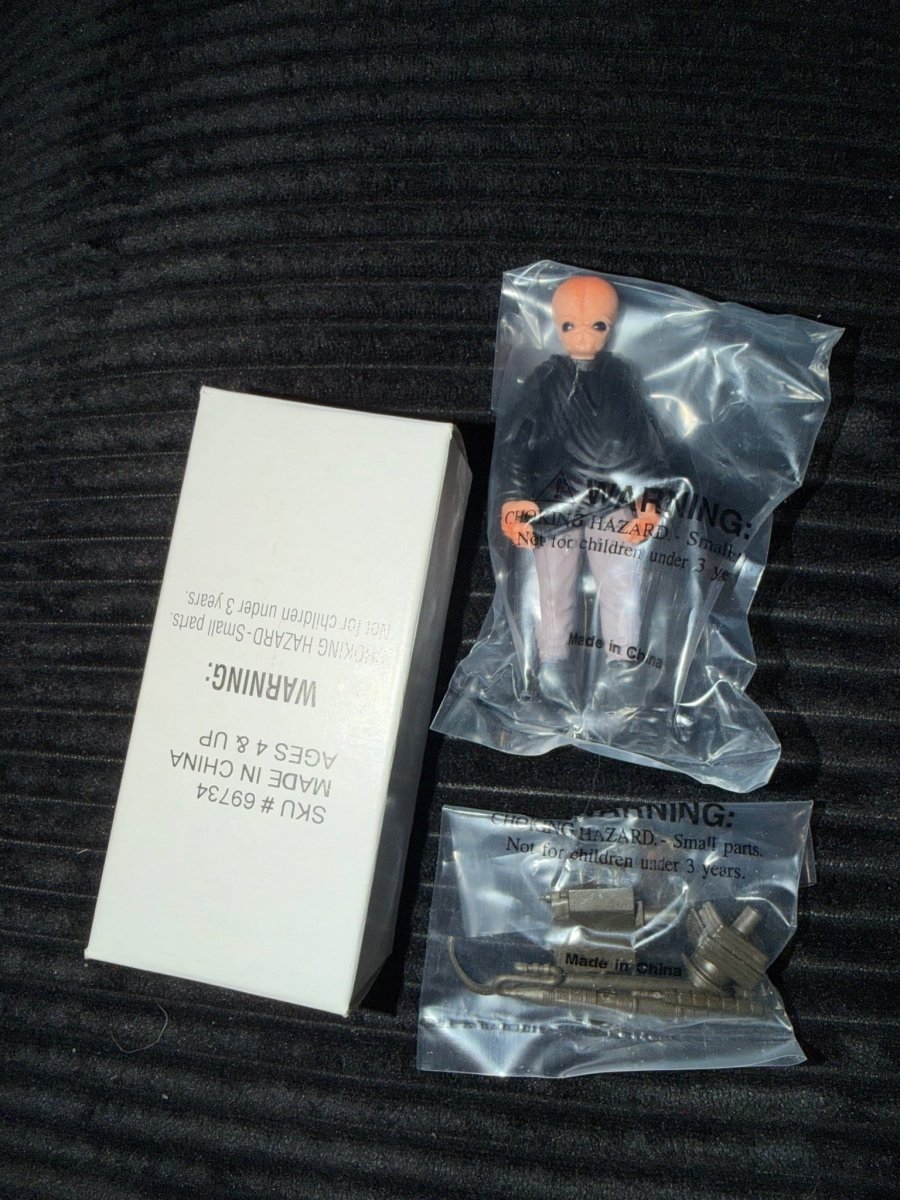 Star Wars Mos Eisly mailaway - Action Figures & Collectibles - ThrowbackBuys -Monsters in the Toybox
