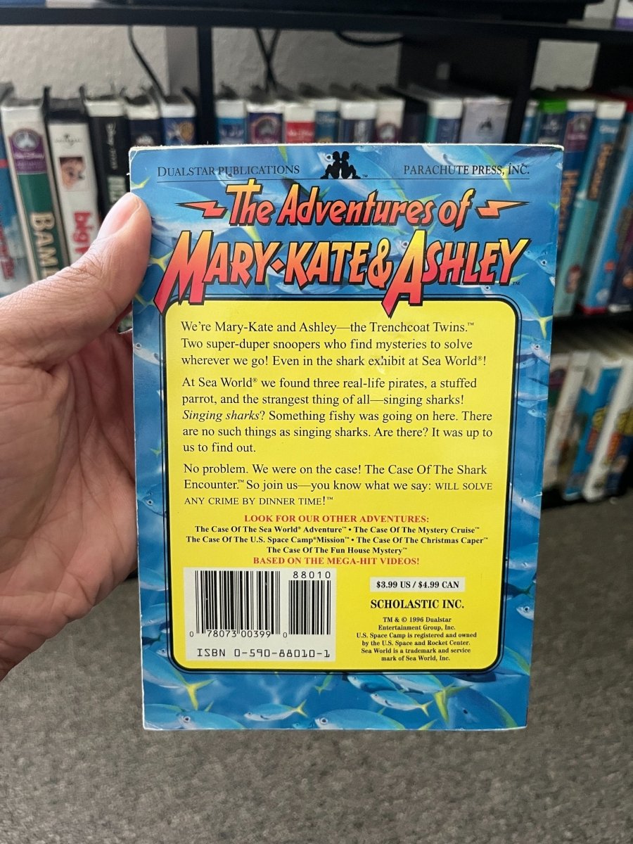 The Adventures of Mary - Kate & Ashley The Case of the Shark Encounter - Books - ThrowbackBuys - The Rickstalgia Shop