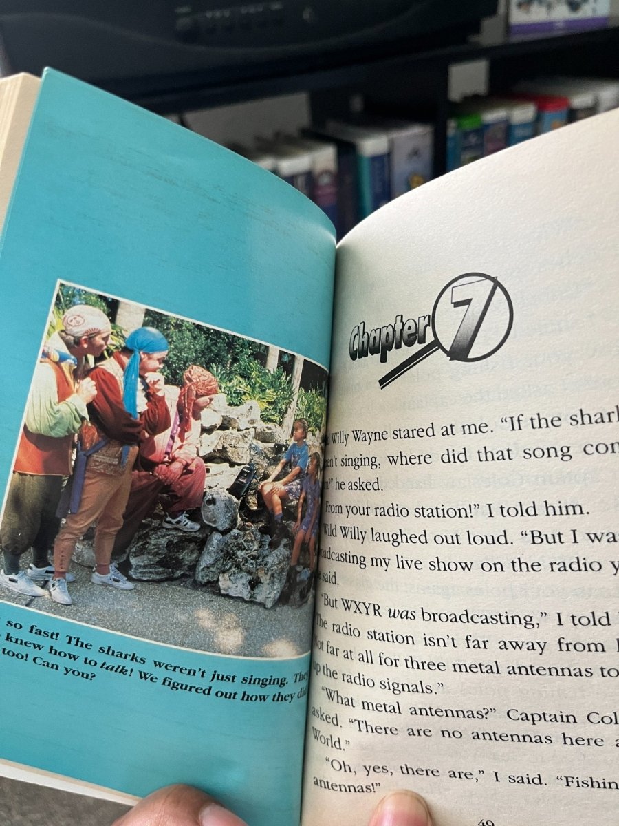 The Adventures of Mary - Kate & Ashley The Case of the Shark Encounter - Books - ThrowbackBuys - The Rickstalgia Shop