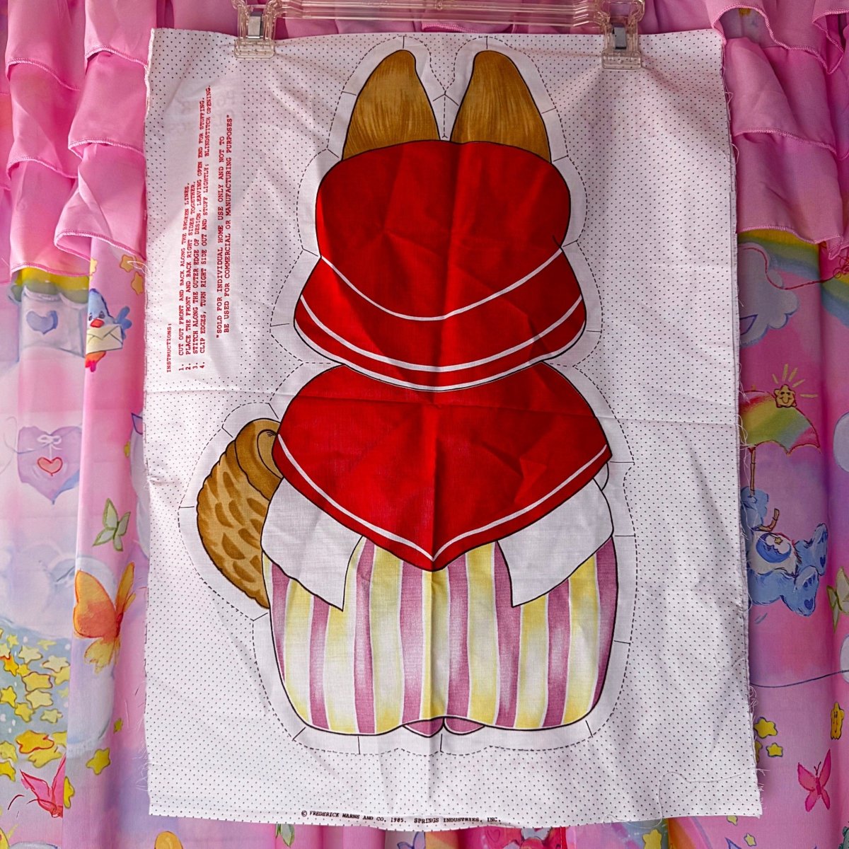 Vintage 1985 Beatrix Potter Fabric - Mrs Bunny Cut and Sew Panel