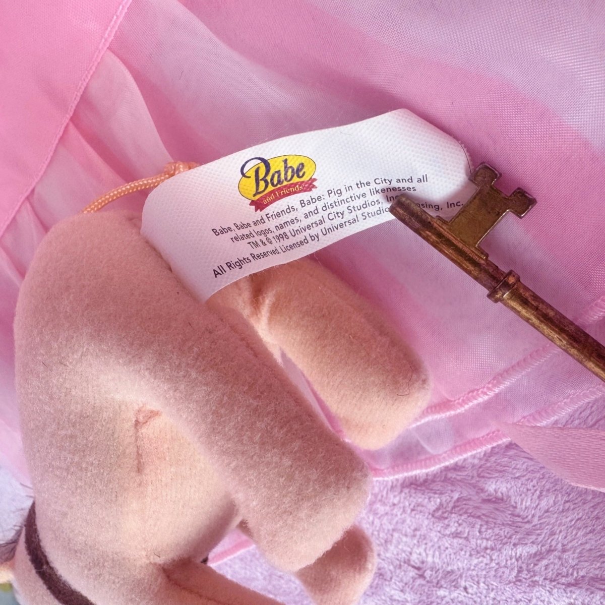 Vintage 1998 Babe the Pig Mini Plush Toy - Collectible Toys - ThrowbackBuys - Starbunnyvintage