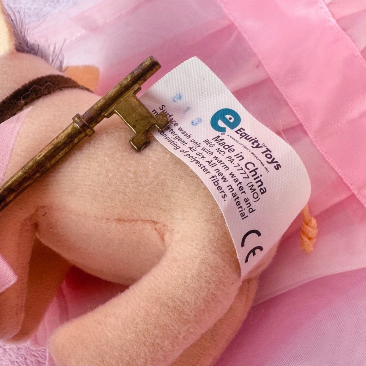 Vintage 1998 Babe the Pig Mini Plush Toy - Collectible Toys - ThrowbackBuys - Starbunnyvintage