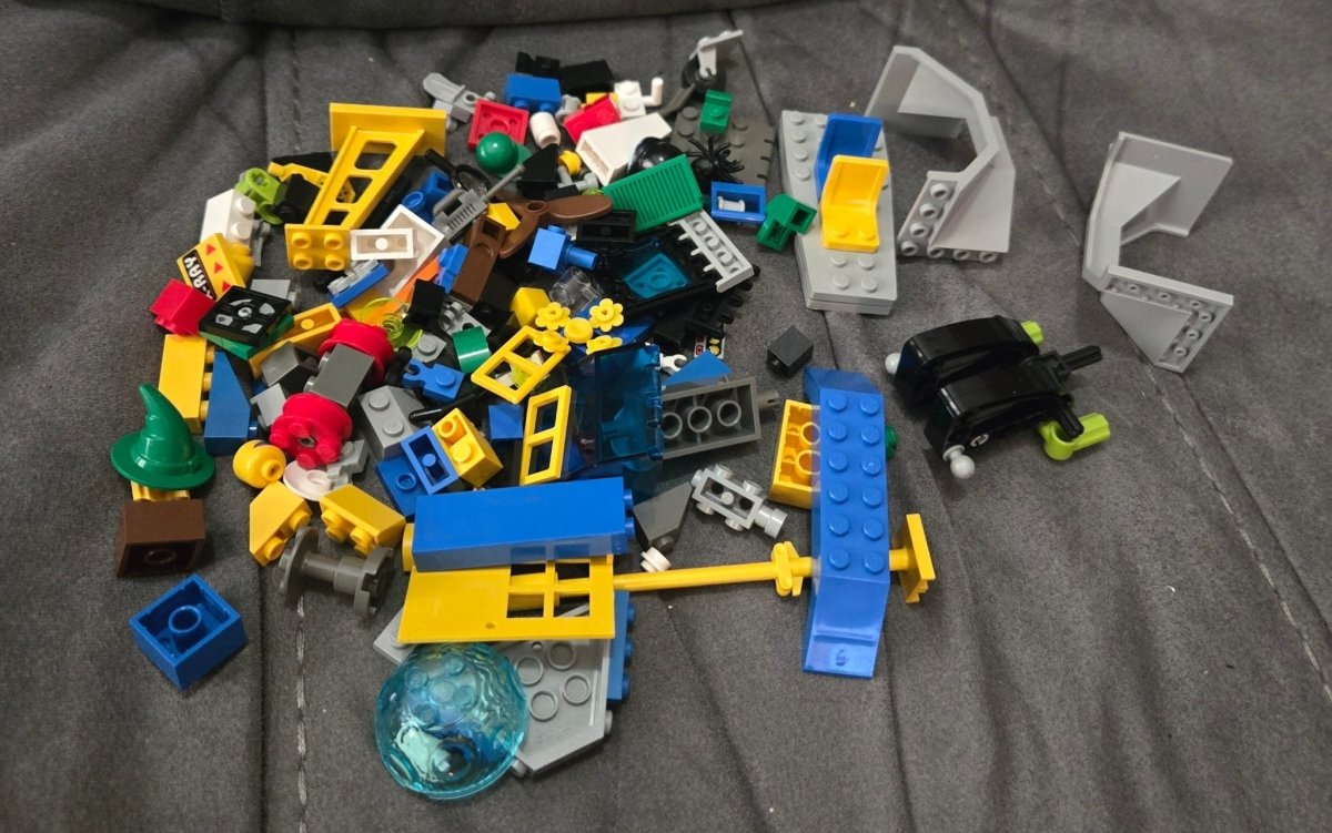 Vintage 1998 Lego Red Lap Table Carrying Case With Base Plates And Legos - Building Blocks - ThrowbackBuys -Amanda's Awesome Finds