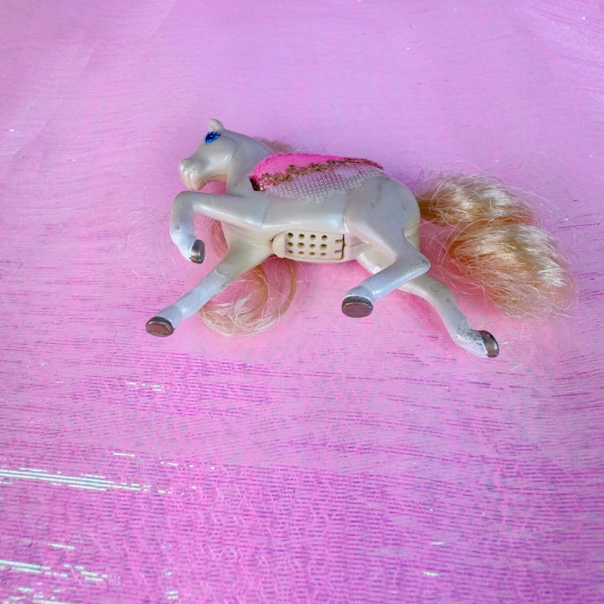 Vintage 1999 Barbie Rainbow Horse Replacement Part – Sprinkles the Fairy Pony - Collectible Toys - ThrowbackBuys - Starbunnyvintage