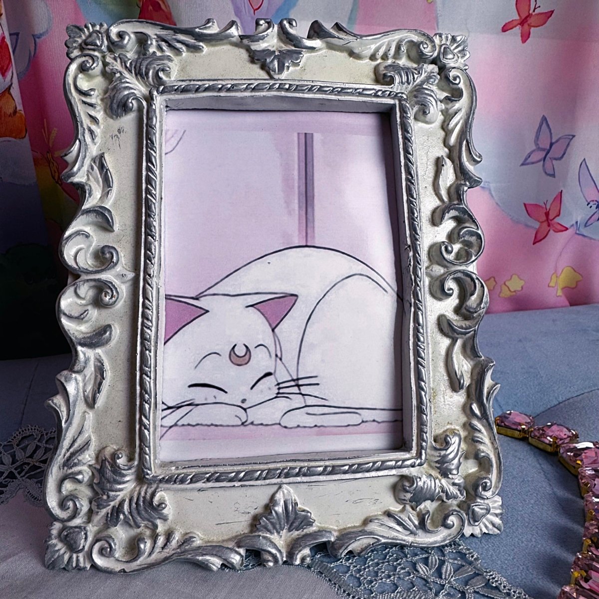 Vintage 2000s Ornate Picture Frame - Y2k Shabby Chic Room Decor - Picture Frames - ThrowbackBuys - Starbunnyvintage