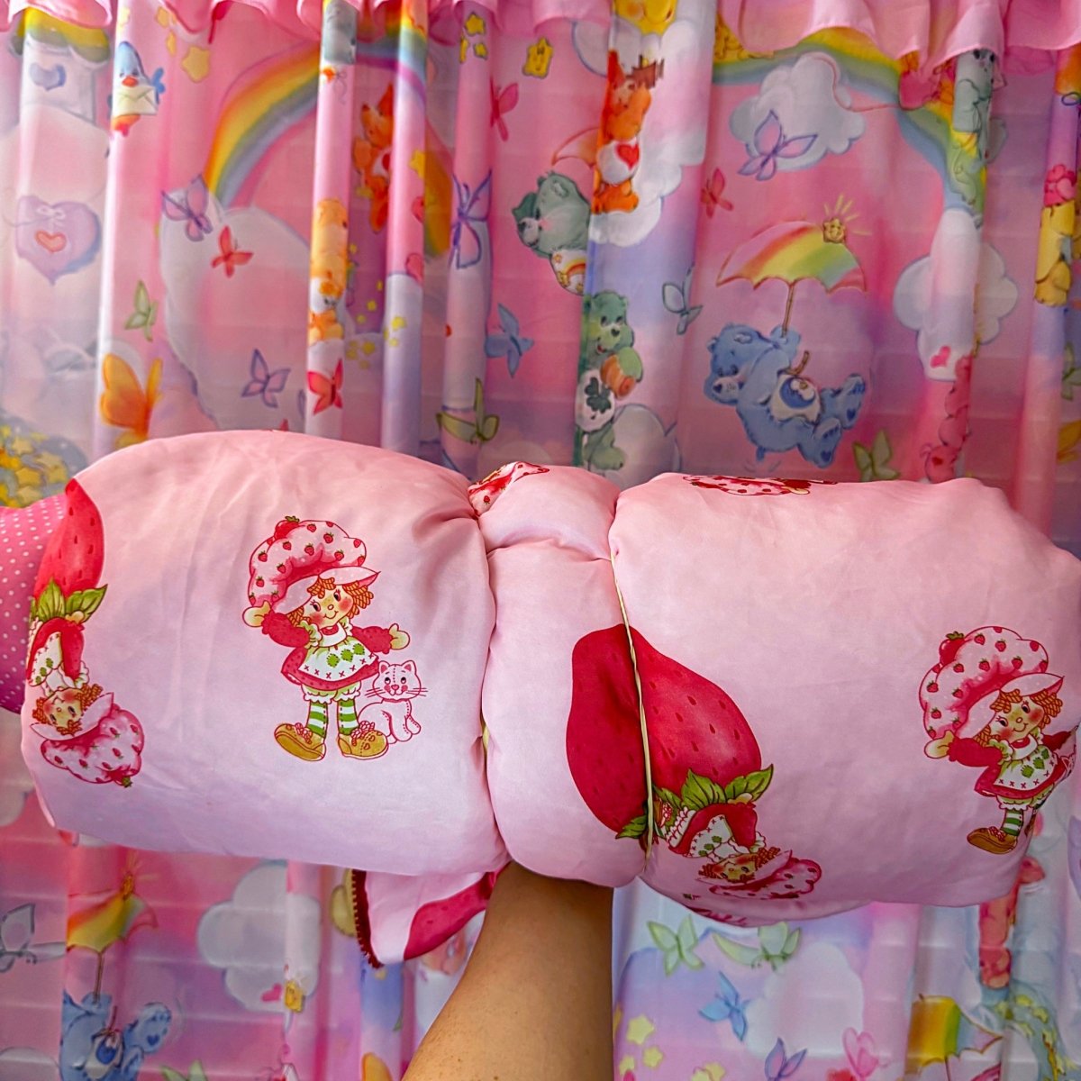 Vintage 2004 Strawberry Shortcake - Y2K Sleeping Bag Pink Fabric - Arts & Crafts - ThrowbackBuys - Starbunnyvintage
