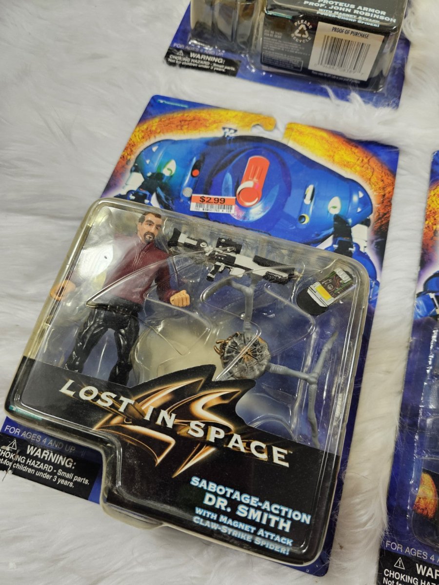 Vintage - 4 LOST IN SPACE SABOTAGE ACTION Figures NIB - Action Figures & Collectibles - ThrowbackBuys - The Thrifty Gypsyy Shop