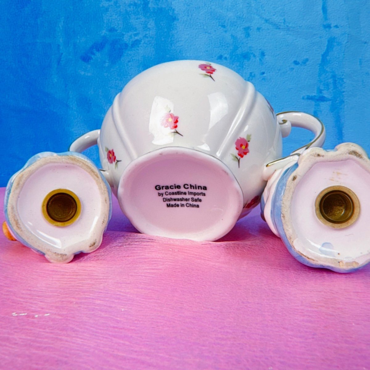 Vintage 90s Ceramic Kitchenware: Salt Shakers, Sugar Bowl - Decor - ThrowbackBuys -Starbunnyvintage