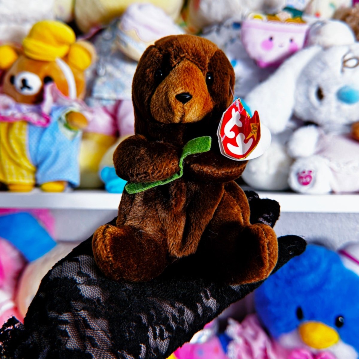 Vintage 90s Ty Beanie Baby - Seaweed the Otter - Plushies - ThrowbackBuys -Starbunnyvintage