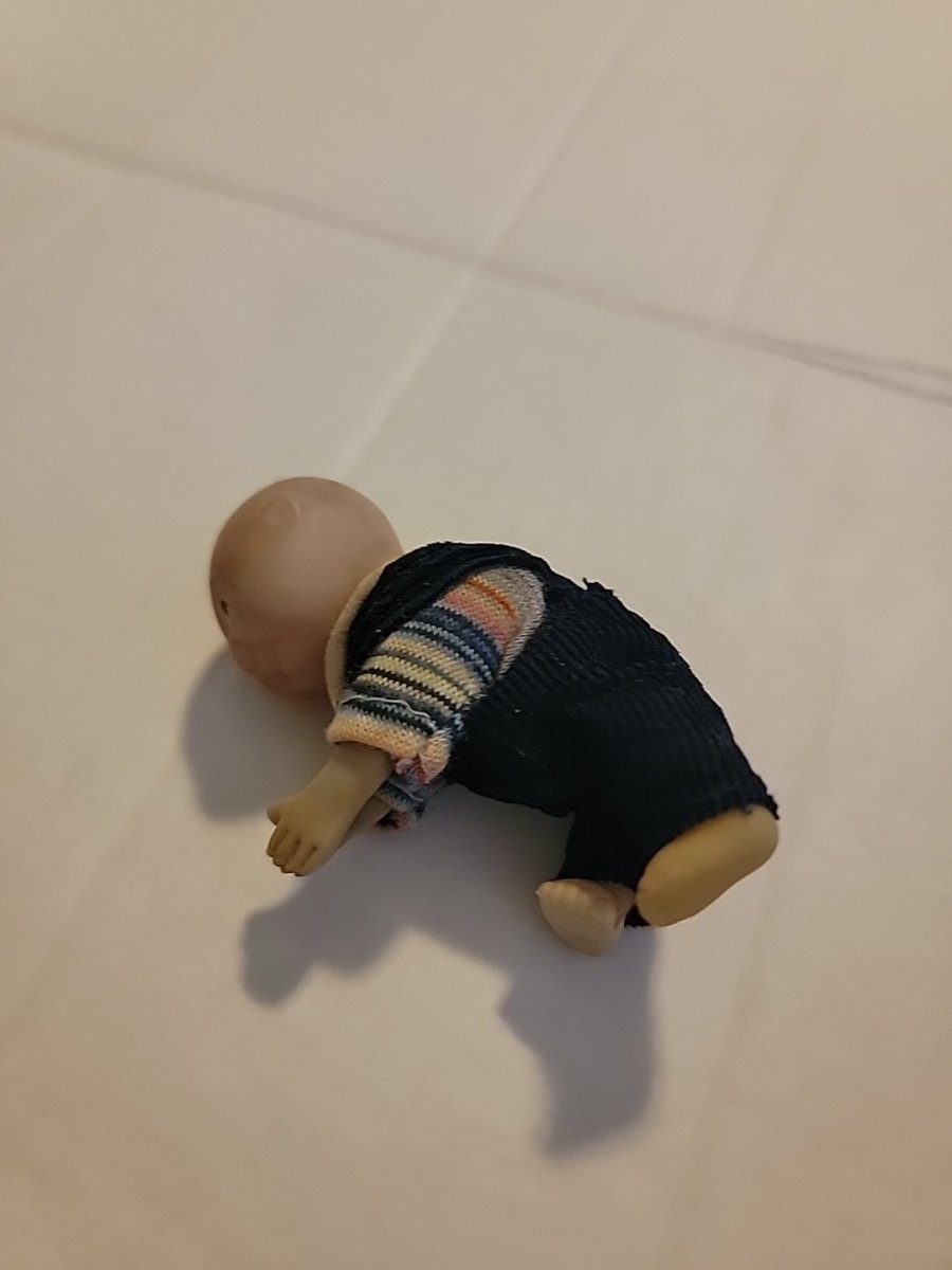 Vintage Cabbage Patch Kids 4 in. Pencil Hugger Clip On - Dolls - ThrowbackBuys - Amanda's Awesome Finds