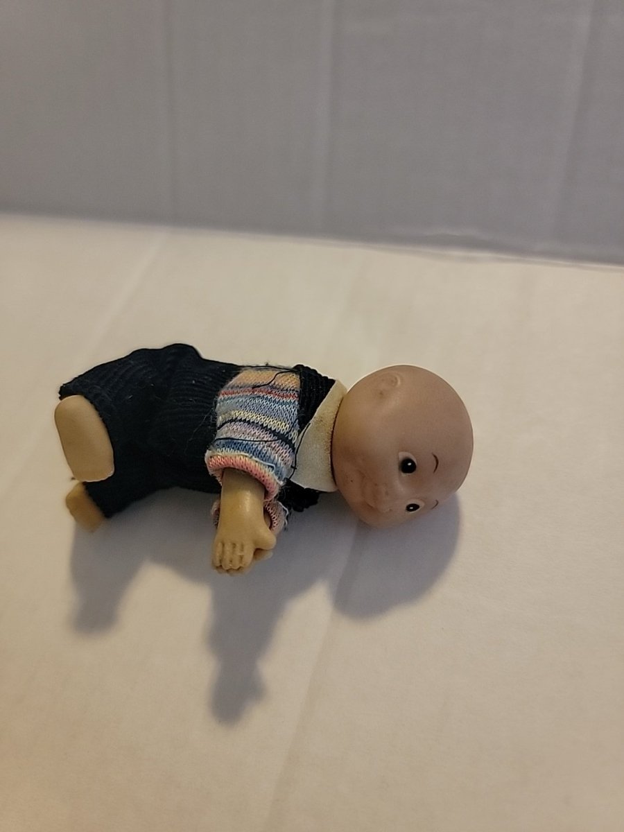 Vintage Cabbage Patch Kids 4 in. Pencil Hugger Clip On - Dolls - ThrowbackBuys - Amanda's Awesome Finds
