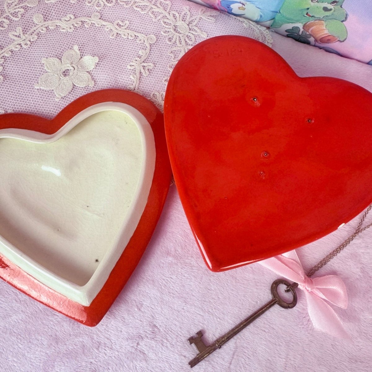 Vintage Ceramic Heart Trinket Box - Red and White 1980s Valentine - Decor - ThrowbackBuys - Starbunnyvintage