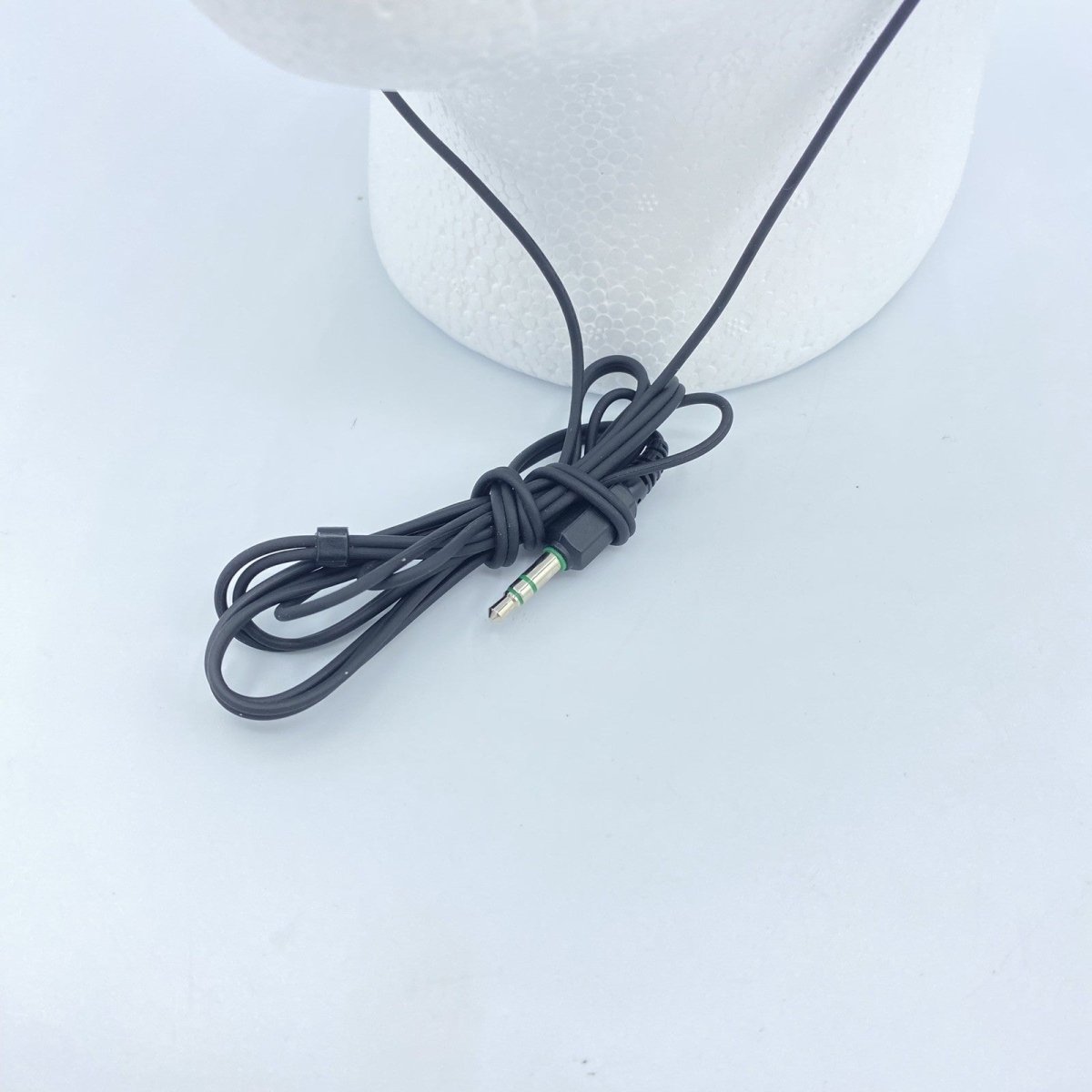 Vintage - Genuine Sony Walkman MDR - 005 Headphones Walkman Vintage - Black - Headphones - ThrowbackBuys - WalkmanDude