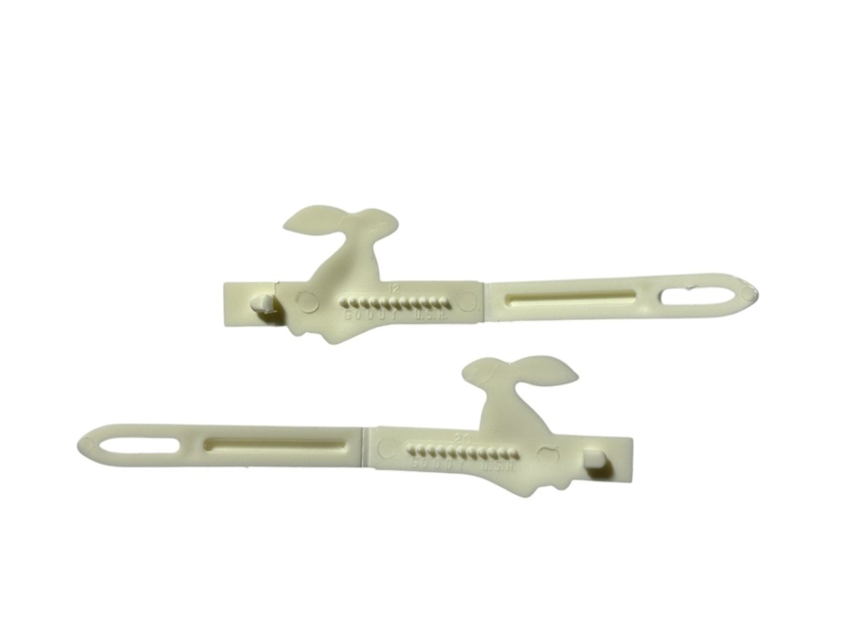 Vintage Goody snap tight barrettes set of 2 White Rabbits Bunny’s for kids - Accessories - ThrowbackBuys - Abunnysvintageco