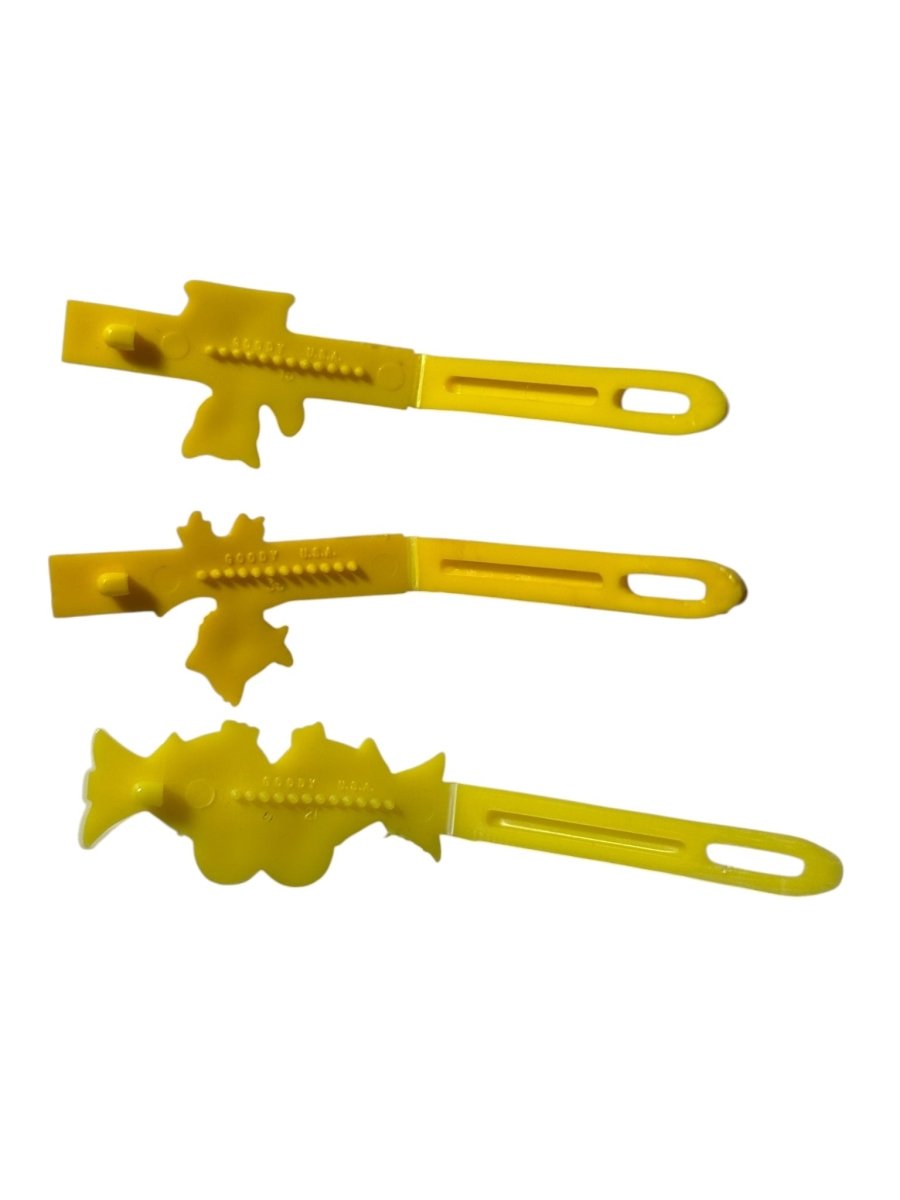 Vintage Goody snap tight barrettes set of 3 Yellow Duck Cat Lovebird for kids - Accessories - ThrowbackBuys - Abunnysvintageco