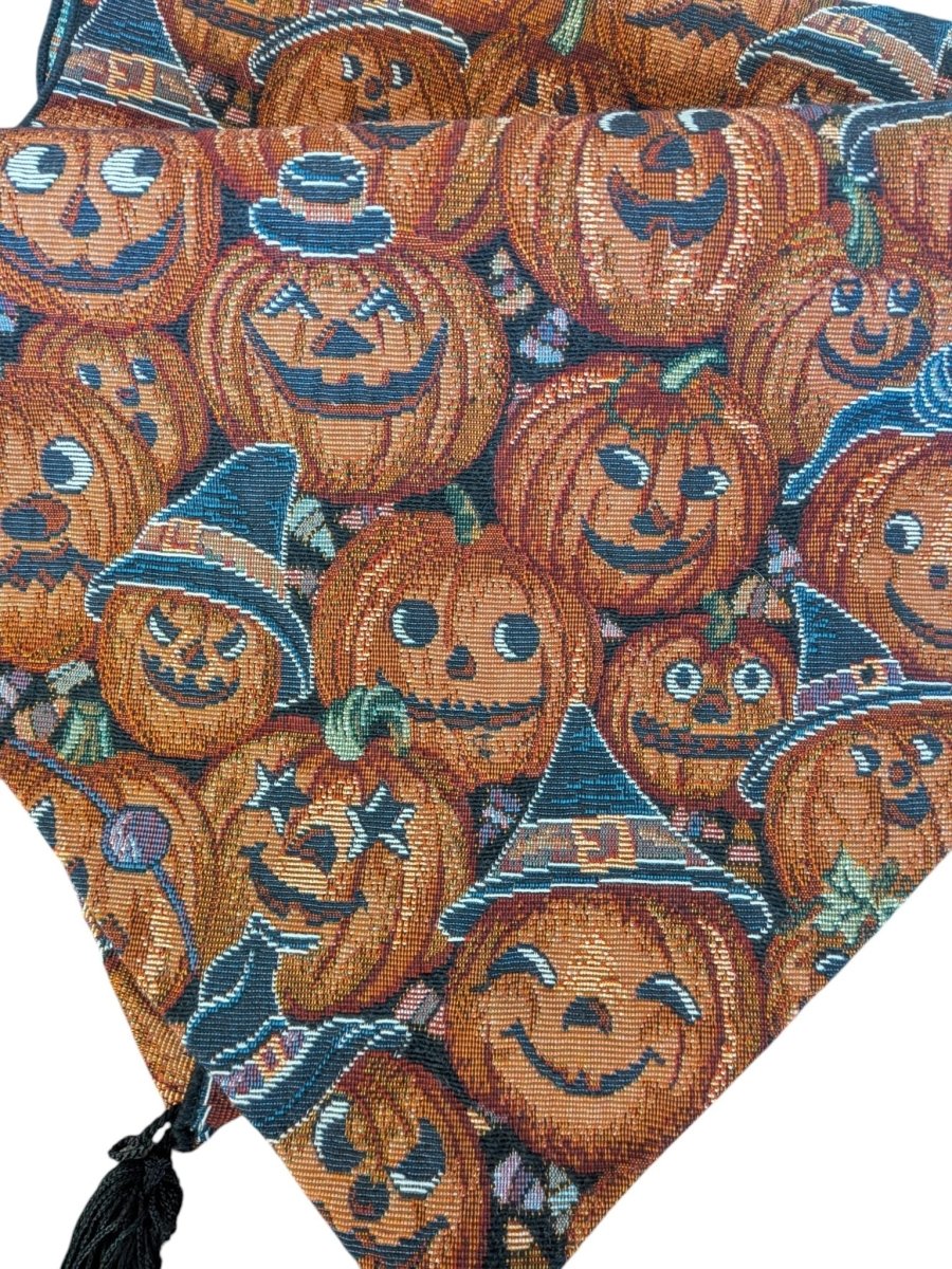 Vintage Halloween Embroidered Jack-o'-Lantern Table Runner - Decor - ThrowbackBuys -Shiznit