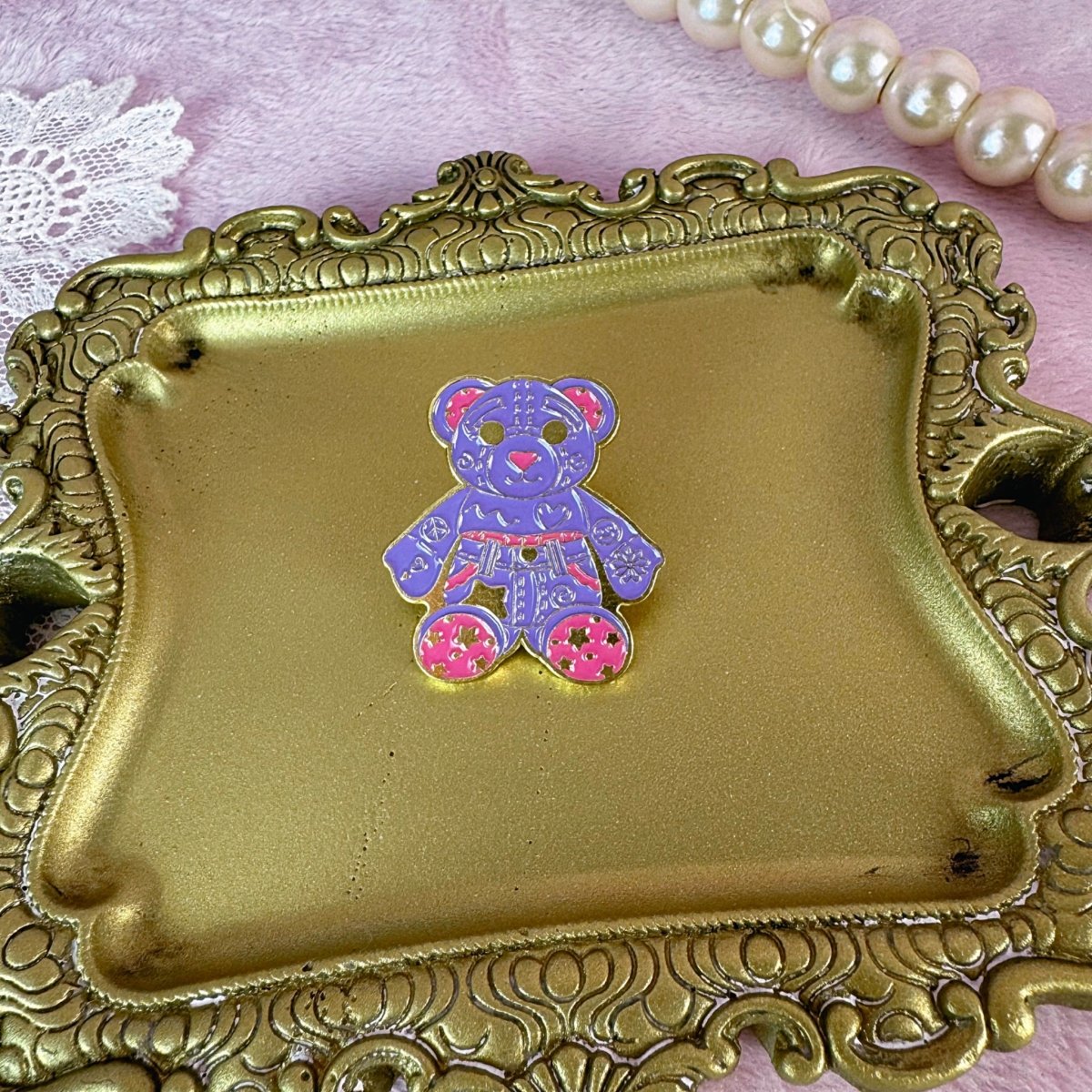 Vintage Inspired 90s Doodle Bear Enamel Pin - Pins - ThrowbackBuys - Starbunnyvintage