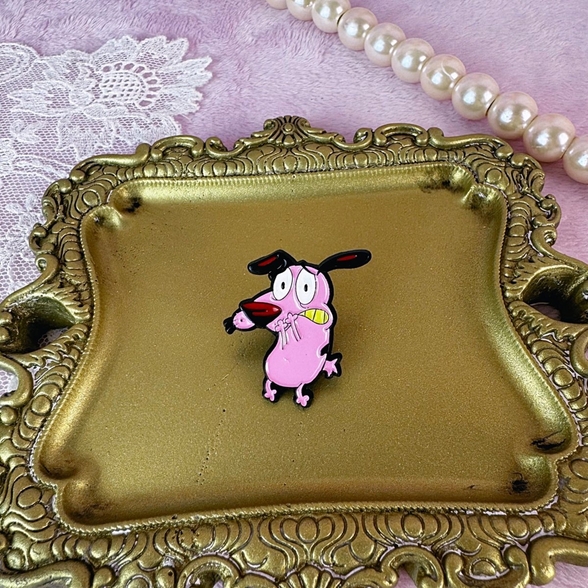 Vintage Inspired - Y2K Courage The Cowardly Dog Enamel Pin - Pins - ThrowbackBuys - Starbunnyvintage