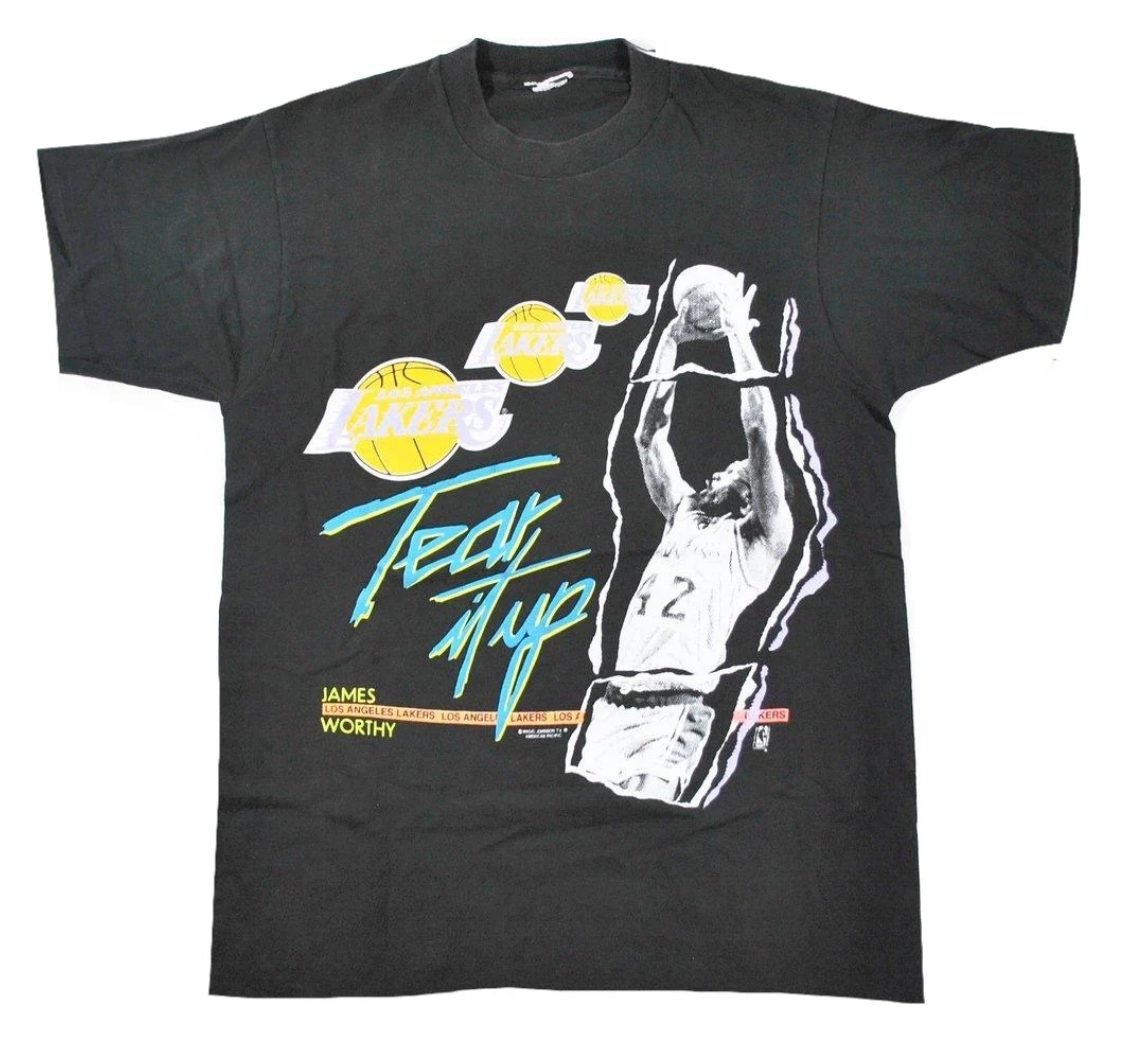 Vintage James Worthy Los Angeles Lakers 90s Shirt Size Medium - T-Shirts - ThrowbackBuys -Yesterday's Attic