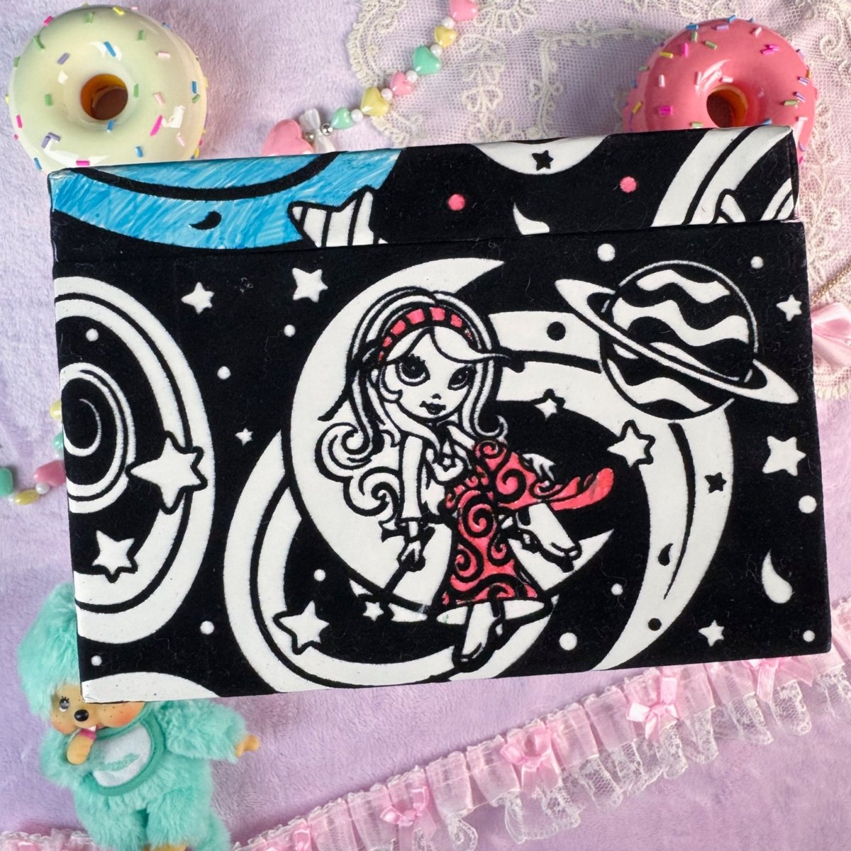 Vintage Lisa Frank Felt Jewelry Box Craft Kit – 2000s Organizer, Near Complete - Arts & Crafts - ThrowbackBuys - Starbunnyvintage