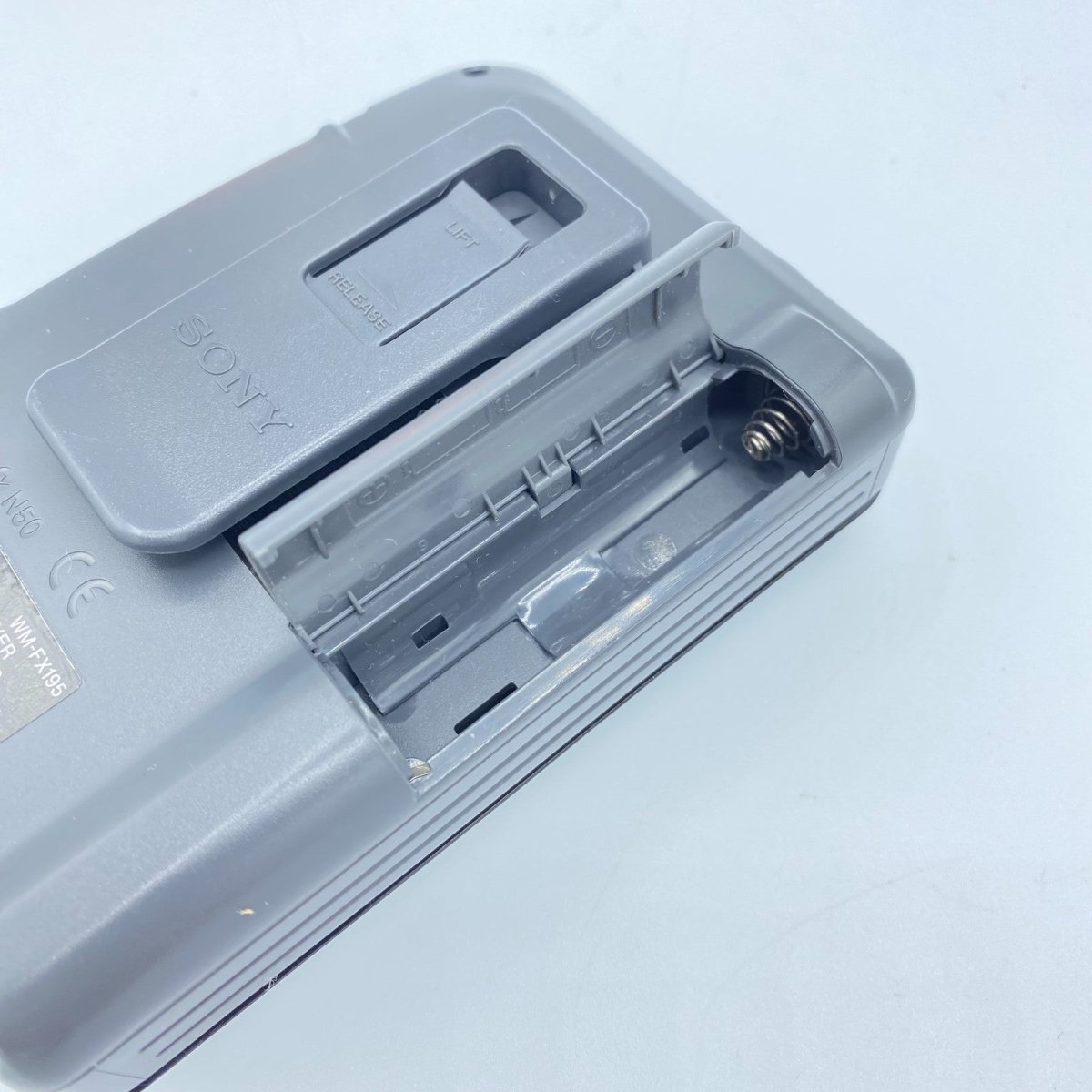 Vintage - Sony Walkman WM - FX195 AM/FM Cassette Player - Mega Bass - Reconditioned! - Portable Audio - ThrowbackBuys - WalkmanDude