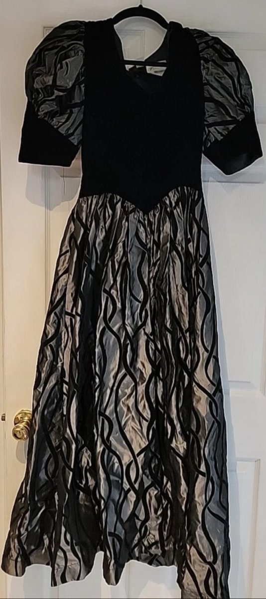 Vintage Southeastern Performance Apparel Women's Size 4 Dress USA - Dresses - ThrowbackBuys -Amanda's Awesome Finds
