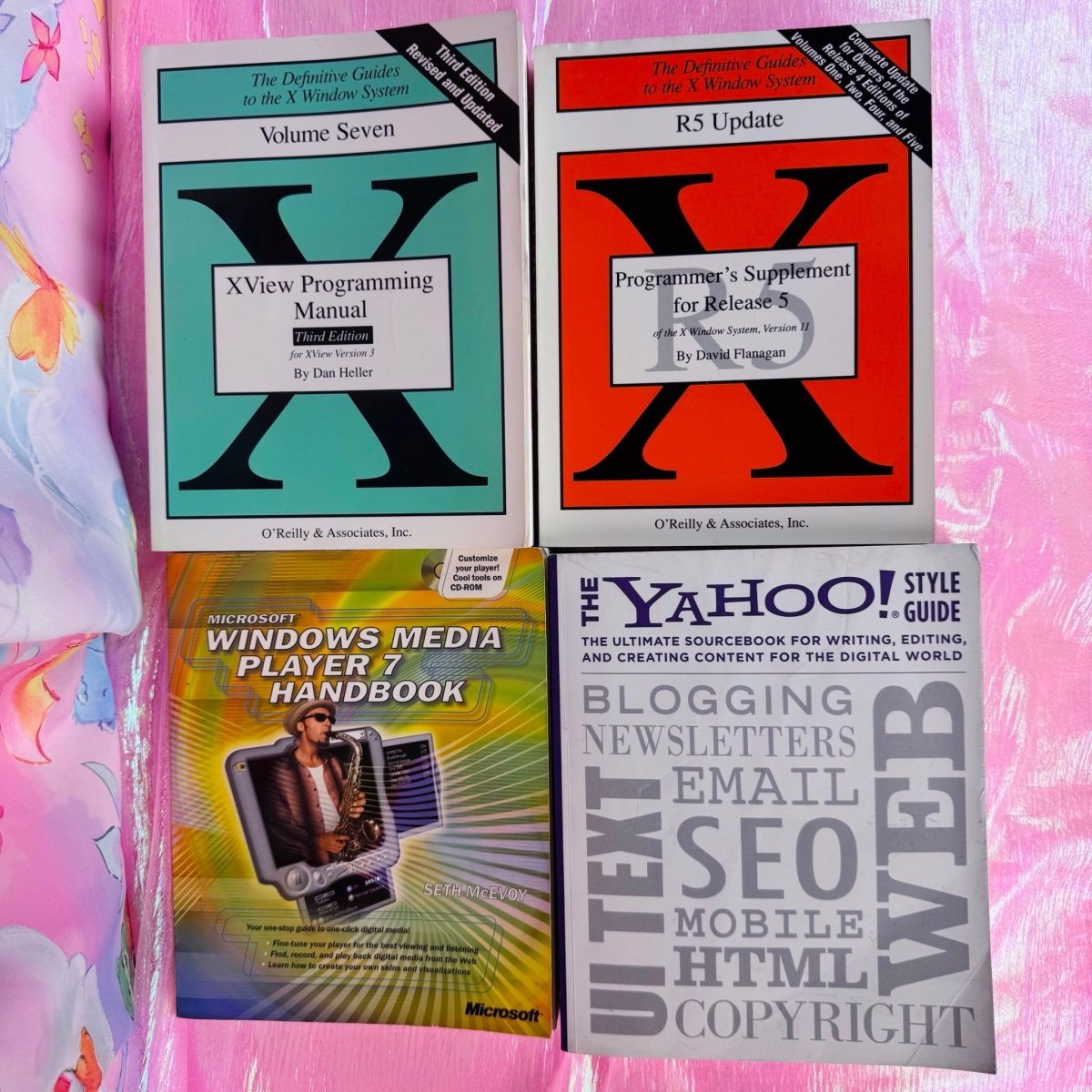Vintage Tech Book Bundle: Programmer Manuals, Windows Media Player, Yahoo Style Guide - Books - ThrowbackBuys - Starbunnyvintage
