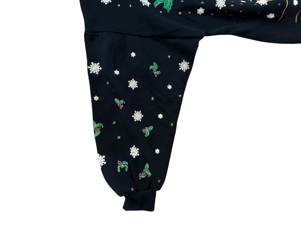 Vintage Women’s 20W Nutcracker Black Christmas Seasons Greetings Sweatshirt USA - Sweatshirts - ThrowbackBuys - Abunnysvintageco