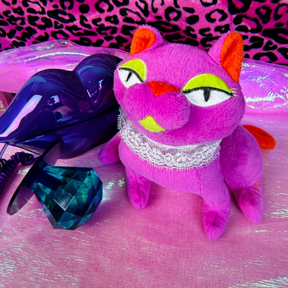 Vintage Y2K Miss Priss Diva plush cat - Floppy Friends - Plushies - ThrowbackBuys -Starbunnyvintage