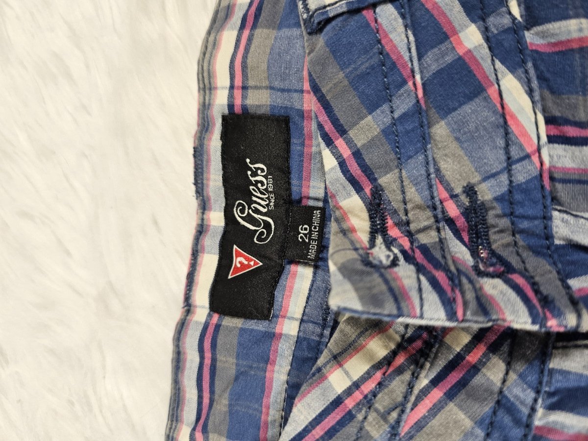 Y2K - GUESS Striped Shorts Women's Blue W26 Discontinued - Shorts - ThrowbackBuys - The Thrifty Gypsyy Shop